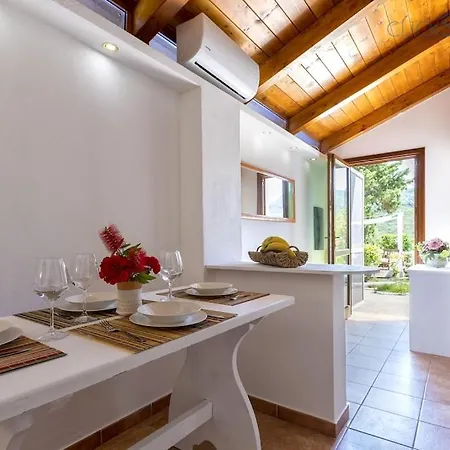 Villa Summertime Con Depandance Piscina Indipendente Vicino Alla Spiaggia *