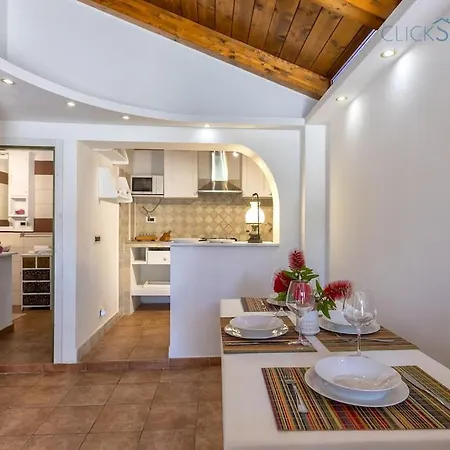 Villa Summertime Con Depandance Piscina Indipendente Vicino Alla Spiaggia *