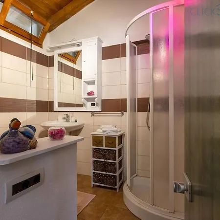 Summertime Con Depandance Piscina Indipendente Vicino Alla Spiaggia Villa